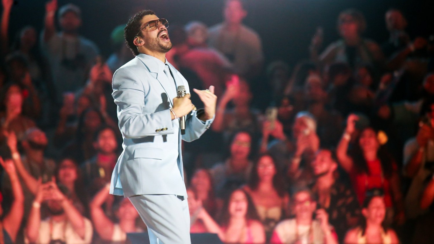 Imagen de la fuente para «Bad Bunny cierra su gira récord en Puerto Rico»
